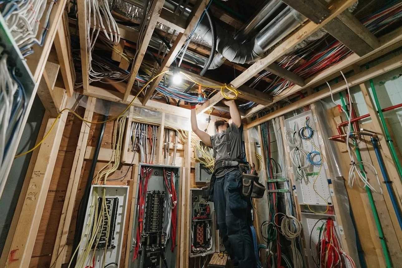 commercial & residential electrician